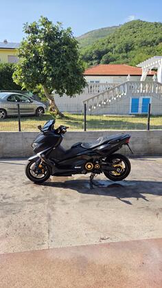 Yamaha - T max