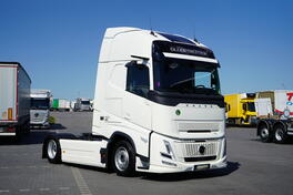 Volvo - / FH / AREO / 460 / I – SAVE / LOW DECK / MEGA / XL / E 6 / ACC tegljač / DOM-2406