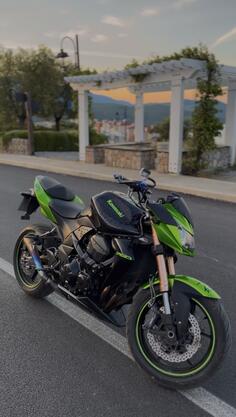 Kawasaki - Z750R