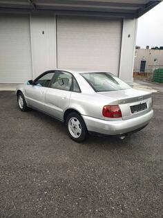 Audi - A4 - 1.8 BENZIN