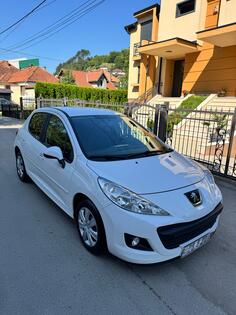Peugeot - 207 - 1.4 HDI