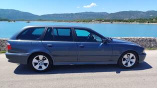BMW - 525 - 25d