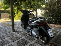 Piaggio - Beverly 500