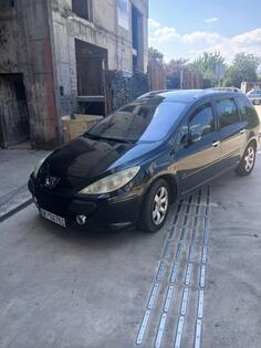 Peugeot - 307