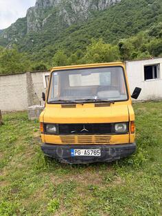 Mercedes Benz - 207