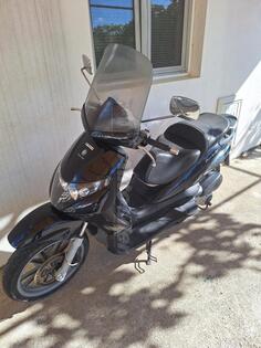 Piaggio - Beverly 125