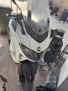 Aprilia - x max 300