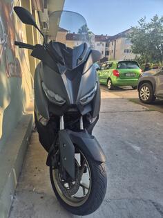 Yamaha - XMAX300 Tech MAX
