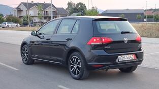 Volkswagen - Golf 7 - 1.6tdi Bluemotion