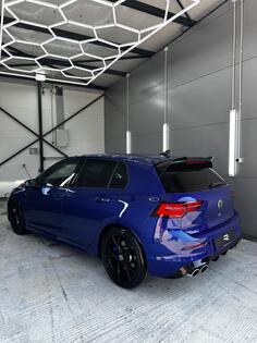 Volkswagen - Golf 8 - R