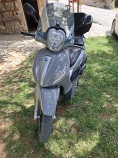 Piaggio - Beverly Tourer