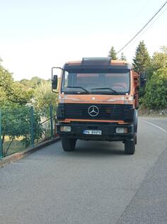Mercedes Benz - 26-29