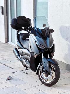 Yamaha - X max tech max 300