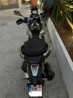 Honda - adv 350