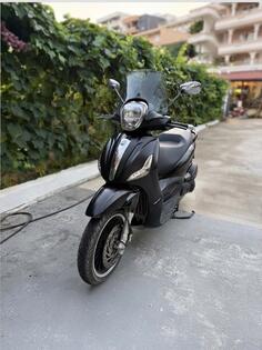 Piaggio - Beverly Police