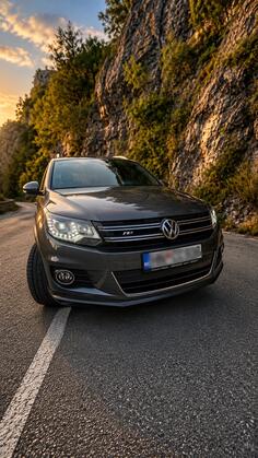 Volkswagen - Tiguan - 2.0 tsi 4motion