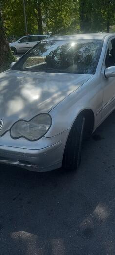 Mercedes Benz - C 200 - C 200 d