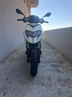 Aprilia - sr gt 125