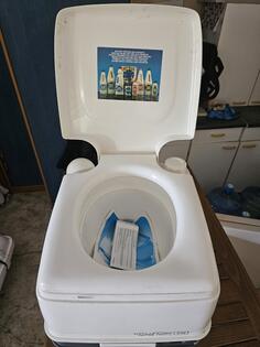 WC za plovila