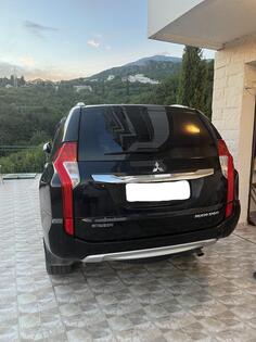 Mitsubishi - Pajero Sport