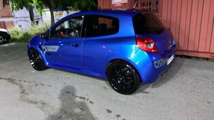 Renault - Clio - 2.0