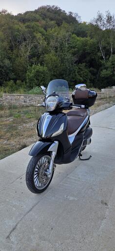 Piaggio - Beverly 300