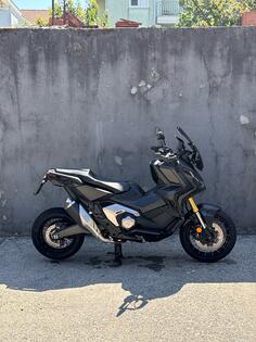 Honda - XADV 750