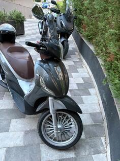 Piaggio - beverly