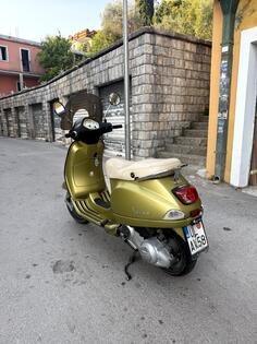 Piaggio - Vespa LX
