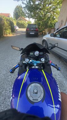 Yamaha - R6