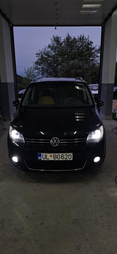 Volkswagen - Touran