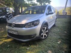 Volkswagen - Touran - 1,6 TDI CROSS