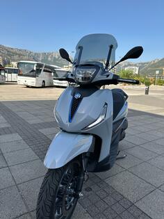 Piaggio - Beverly S 310