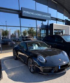 Porsche - 911 - Carrera 4S