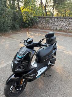 Peugeot - Speedfight 4