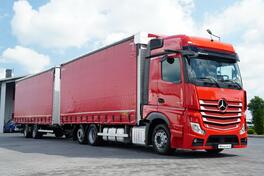 Mercedes Benz - ACTROS 2545 / TANDEM SKLOP 120 M3 / PROLAZNI / CERADA - 7,4 kamion sa ceradom / I...