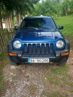 Jeep - Liberty - 3.7L
