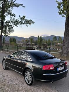 Audi - A8 - 4.2i V8 Quattro
