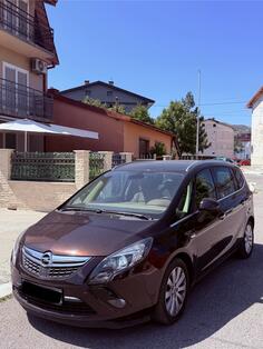 Opel - Zafira Tourer - 2.0 cdti