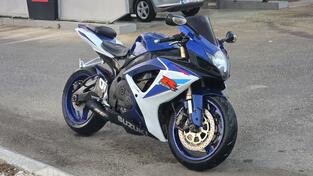Suzuki - GSXR 750