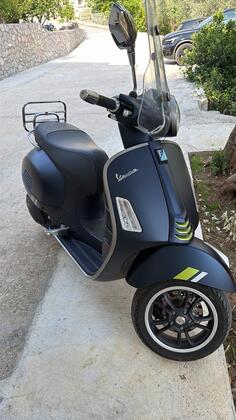 Piaggio - vespa gts300