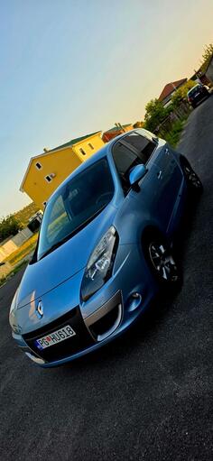 Renault - Scenic - 1.5 dci