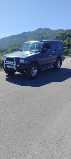 Mitsubishi - Pajero - 2.5