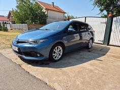 Toyota - Corolla - hybrid