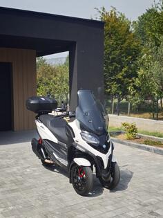 Piaggio - MP3 400 S