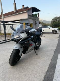 CFMoto - 675srr