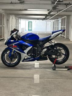 Suzuki - GSXR - 600