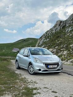 Peugeot - 208 - 1.4 hdi