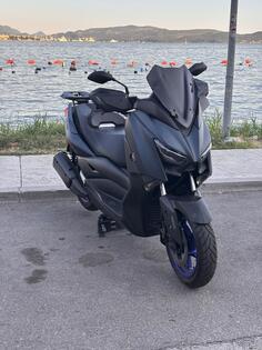 Yamaha - xmax300