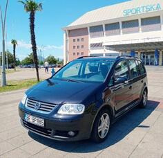 Volkswagen - Touran - 2.0TDI
